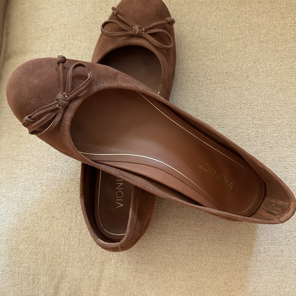 Vionic shoes